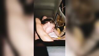 Pompino in macchina Fidanzata porca gola profonda