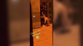 Coppia beccata a scopere in centro a Cagliari