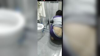 Riprendendo di nascosto il suo culo