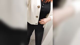 Nel bagno dell'ufficio