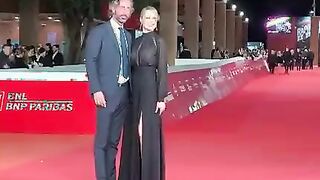 Festa del Cinema di Roma, sfilata hot Anna Falchi