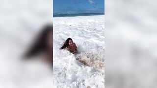 Valentina Fradegrada Web Influencer in bikini