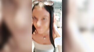 Secondo voi ho le mutandine? UPSKIRT MCDONALDS