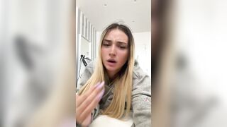 Biondina napoletana con bel culo Tiktok