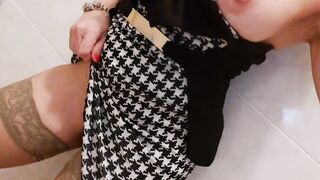 Seducente e calda Milf italiana tettona