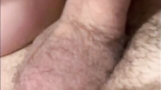 Le sborra sulle tettone e scoppia a ridere AMATORIALE COPPIA ITALIANA