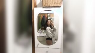 Selfie teen con bel culo