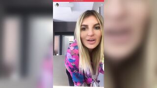 Biondina fica in live