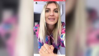 Biondina fica in live