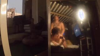 Lei ripredne col cellulare prendendo il cazzo a pecorina