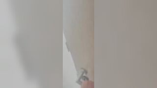 Lady Ama inculata selvaggiamente