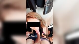 Fidanzata Pompino con ingoio in camerino