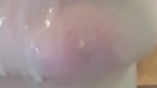 Il mio sperma caldo nella sua bocca