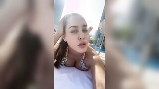 Paola Saulino baciata dal sole di Dubai