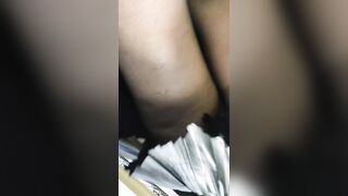 Upskirt ragazza gonna senza initmo