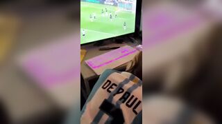 Forza argentina Scopata guardando la partita