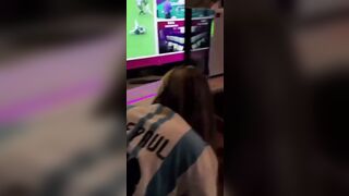 Forza argentina Scopata guardando la partita