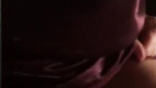 Moglie cavalca il cazzo scatenata