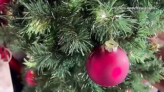 A pecorina sotto l'albero di Natale