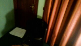 Puttana italiana accetta di farsi scopare il