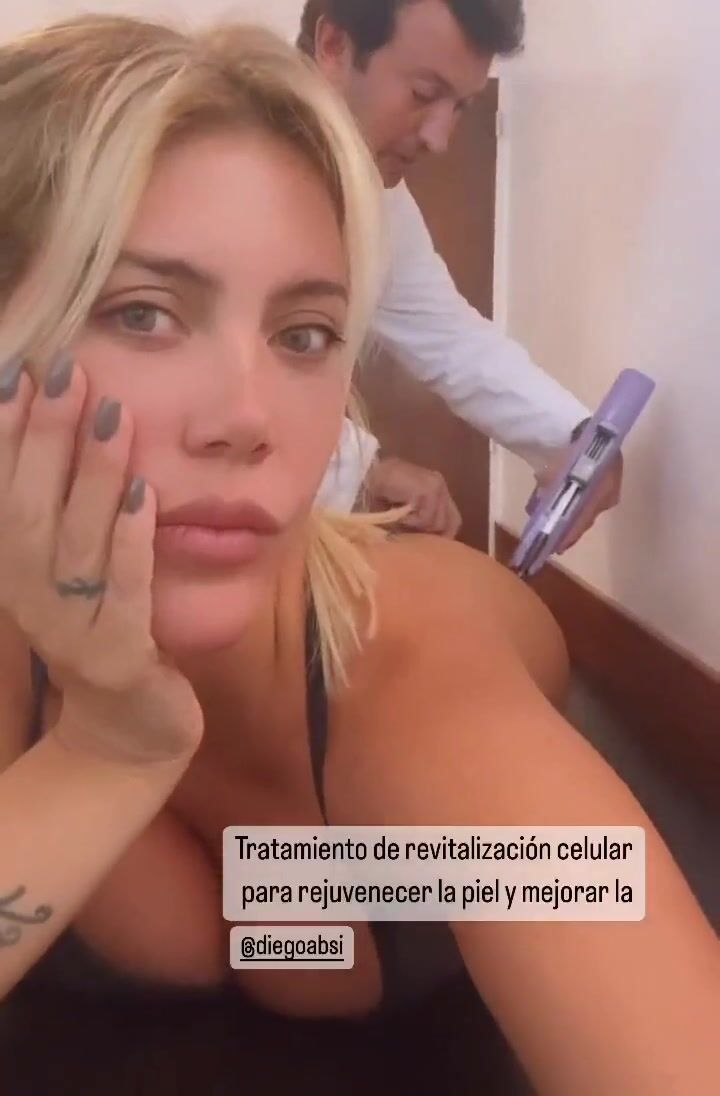 Wanda Nara lato b