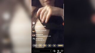 Diretta Instagram mostra le tette Ragazza Italiana