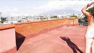 Coppia di Pompei beccati a scopare sul terrazzo