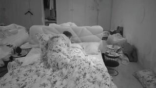 Antonella Fiordalisi Ditalino sotto le coperte