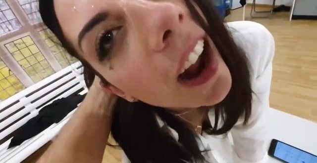 Dove lo stai prendendo? Nel culo...E vuoi anche la sborra in faccia vero troia?