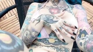 Suicide sarda con belle tettone