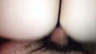 Impalata da dietro mostrando il suo bel culo