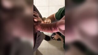 Pausa pompino collega troia me lo succhia