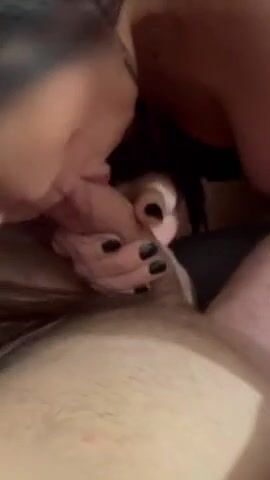 Moglie italiana tettona Pompino Deepthroat