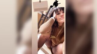 La Alby upskirt fa la porcella