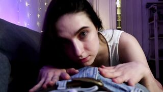 Pompino POV amatoriale fidanzata mora