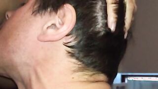 Una lunga leccata di fica per farla godere