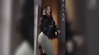 Marika culo tosto Lato b enorme