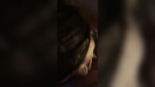 Succhia troia 2 cazzi non le bastano