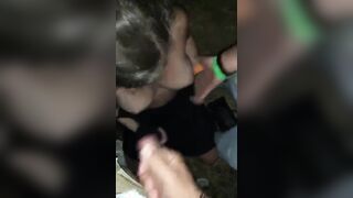 Rimorchiata in discoteca spompina due ragazzi Part.1