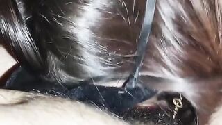 Ragazza italiana mora lo fa sborrare con un bel pompino