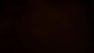 Volglio farmi scopare mentre tu mi guardi senza fare niente