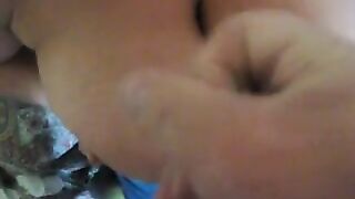 Moglie sborrata sui meloni