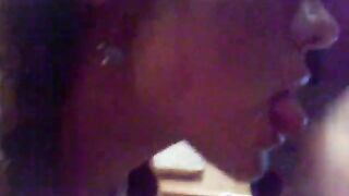 Bocchino amatoriale giovane fidanzata