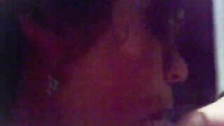 Bocchino amatoriale giovane fidanzata