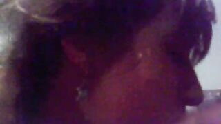 Bocchino amatoriale giovane fidanzata