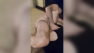 CHE PUTTANA CHE SEI - Moglie siciliana Pompino al Bulla davanti al cornuto