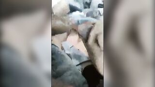 Pompino napoletanana tettona in macchina