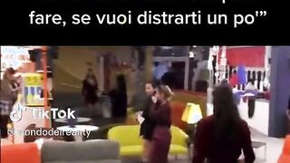 SE TI VA DI SCOPARE CON LUI PUOI FARE E TI RILASSI - Oriana consiglia amica GFVip