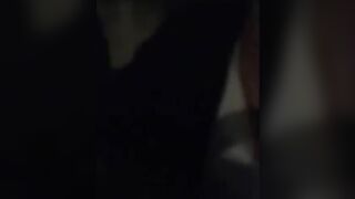 Mi spompina  mentre guido per Milano