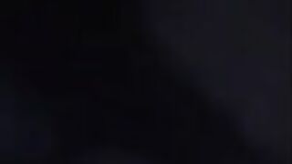 Mi spompina  mentre guido per Milano